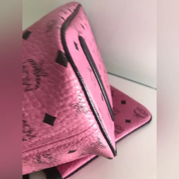 RARE COLOR! MCM Pink Visetos Reversible Tote w/ Pouch - Picture 12 of 13